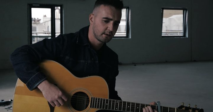 Connor McGlave: Entre el Pasado y el Futuro, la Música como Refugio para el Alma