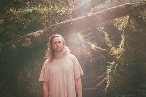 Alexander Grandjean: serenidad folk-pop para un mundo que necesita respirar