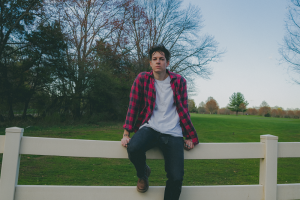 Entre la nostalgia y el optimismo: así suena el alma de Andy Tongren