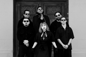 The Crystal Tears: Gótico, Guapachoso y Soñador, El Debut que Reinventa el Sonido Chicano