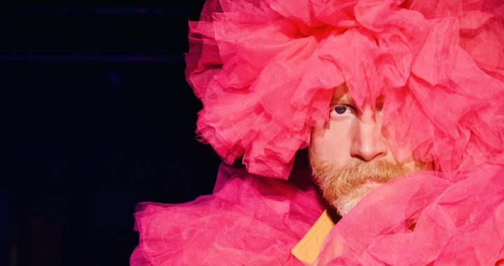 Too Hard: La Nueva Etapa Musical de Logan Lynn