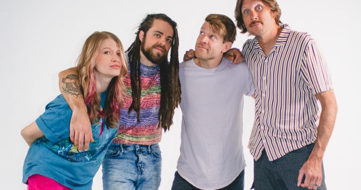 “Lost in Time”, Attaboy y vivir el presente