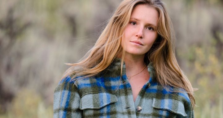 Jaidyn Hurst desata emociones contenidas en su nuevo sencillo “Bottled Up”