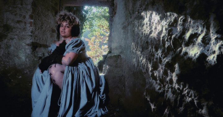 Ruti: una voz que abraza la vulnerabilidad y redefine el alt-pop