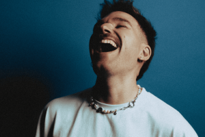 Ely Oaks: De Kitzbühel al Beat de “Ex’s & Oh’s”