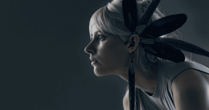 La Intimidad Enigmática de Faunea en “Never Like That”