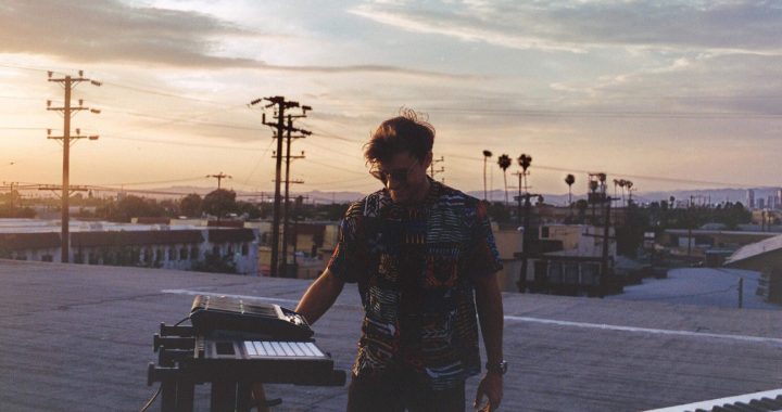 Vibras flotantes y atmósferas infinitas: la nueva dimensión sonora de Møme