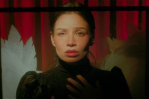 Maiah & Gabriel convierten la melancolía en un refugio íntimo con “Palíndromo”