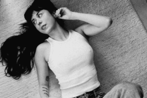 El Control Creativo de Daniela Andrade y su Nueva Propuesta i see red