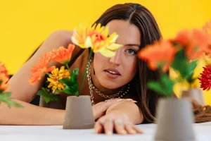 Cheyenne Pohl Deslumbra con su Nuevo Single “Anticipating You”