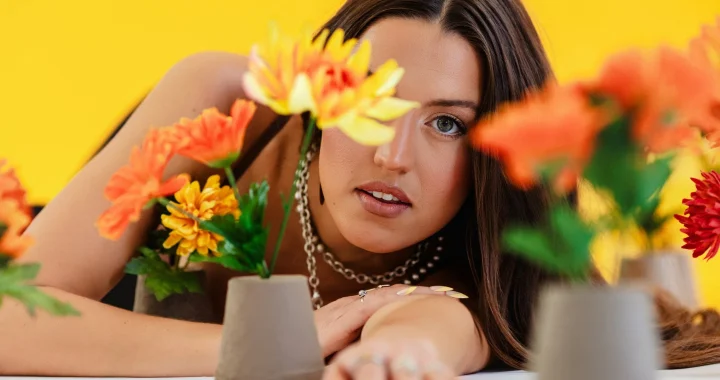 Cheyenne Pohl Deslumbra con su Nuevo Single “Anticipating You”