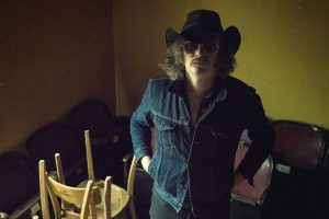 Turner Cody y Recognize a Friend: una mirada nostálgica al paso del tiempo