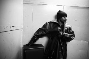 Myles Lloyd Lanza “DMC” : R&B Global con Energía K-Pop