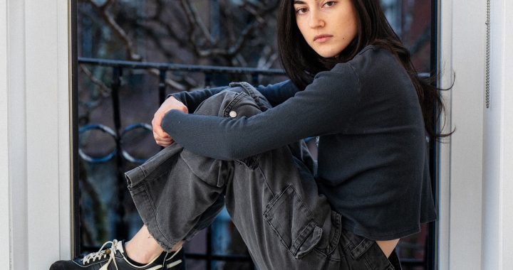 ROREY y el arte de quedarse en la herida con “Temporary Tragedy”