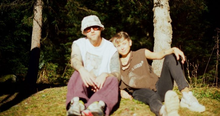 Sasha & The Bear transforman el duelo en belleza suspendida con “Air”