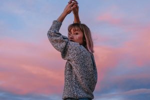 Lucille Two y “What’s In My Mind?”: la belleza de perderse en los pensamientos nocturnos