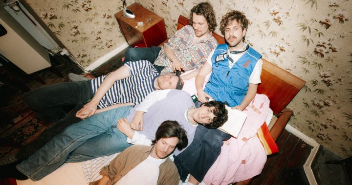 Some Sprouts regresa con “Never Enough”, un nuevo adelanto de su etapa musical