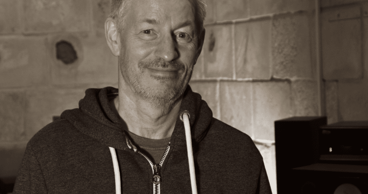 La madurez musical de Paul Frazer Clarke se despliega en Cloud to Cloud