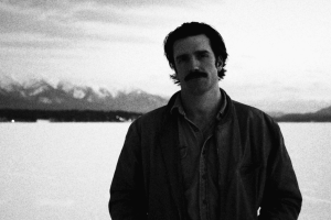El arraigo musical de Tryg Strand se consolida en Shake You