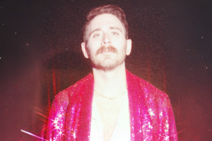 MGR Mike enciende la pista con “The Movers”, un homenaje moderno al disco house