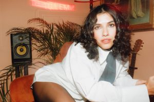 Charlotte OC presenta “Start Of Summer”, un emotivo homenaje a la memoria y al amor eterno