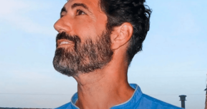 La veteranía técnica de Scott Fisher se muestra en su propuesta Scars