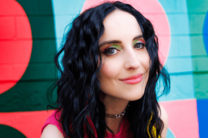 El buen pop de Nadia Vaeh encuentra su pulso en Dressing