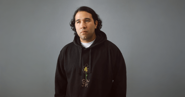 Slow Joy explora el peso de volver a sentir en “Feel It All Again”