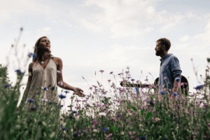 El paisaje acústico de Marshall Thomas trasluce en Waterfall Song y Daisy