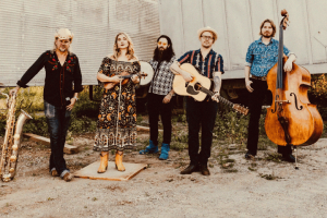 El sabor del country de Adrian and Meredith se despliega en They Can’t Make Wine in Tennessee