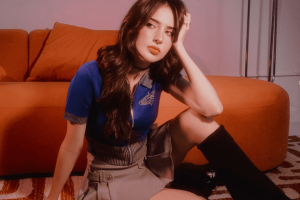 La claridad emotiva de Gabriela Bee resuena en Cool