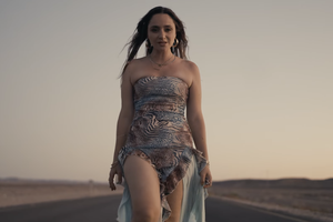 Nicole Raviv y “Damsel In Distress”: una propuesta pop entre culturas